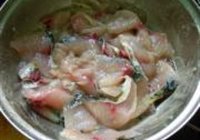 酸菜鱼的做法 步骤7