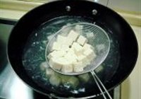 鲍汁烩豆腐的做法 步骤3