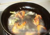 大白菜鸡汤蒸虾的做法 步骤4