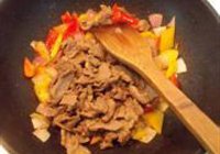 蚝油牛肉的做法 步骤9