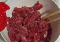 蚝油牛肉的做法 步骤3