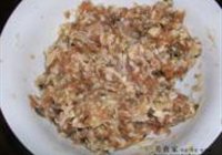 红椒酿肉的做法 步骤3