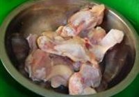 蚝油栗子鸡的做法 步骤1