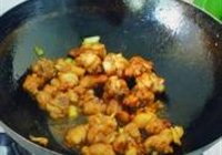 蚝油栗子鸡的做法 步骤8