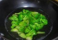 蚝皇兰花鸡腿菇的做法 步骤7