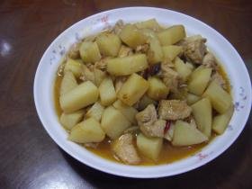 土豆烧鸡肉