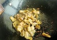 老干妈千张结烧肉的做法 步骤4