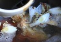炖腔骨。的做法 步骤4