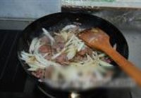 孜然羊肉的做法 步骤5