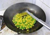 青豆玉米炒虾仁的做法 步骤8