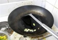 青豆玉米炒虾仁的做法 步骤6