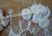 猪肉芹菜水饺的做法 步骤6