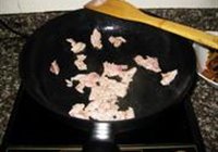 丝瓜炒茶树菇的做法 步骤6
