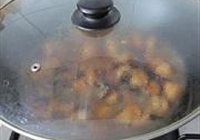 干豇豆烧肉的做法 步骤6