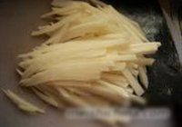 萝卜丝炒丸子的做法 步骤2