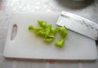 尖椒炒茄子的做法 步骤3