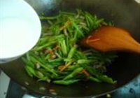 里脊芸豆丝的做法 步骤8