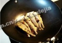 小鱼贴饼子的做法 步骤8