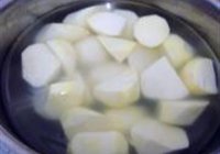 芋儿烧鸡块的做法 步骤3