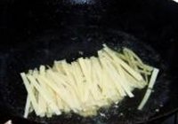 肉丝千张炒韭菜的做法 步骤4