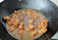 干豇豆烧肉的做法 步骤7