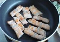 干煎三文鱼腩的做法 步骤4