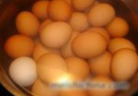 甘香卤鸡蛋的做法 步骤2