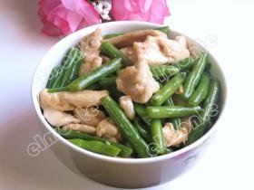 鸡肉炒四季豆