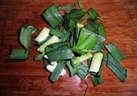 蒜香羊肉粉丝煲的做法 步骤3