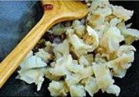 炖牛蹄筋的做法 步骤4