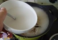鸡肉烩鱼丝的做法 步骤17
