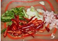 蕨菜炒肉丝的做法 步骤5