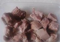 红酒牛舌的做法 步骤2