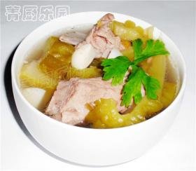 咸菜蒜香苦瓜排骨汤