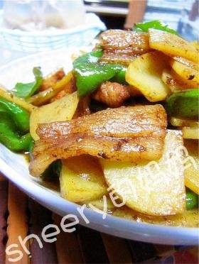 青椒土豆炒肉片