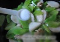 莴笋红椒山药炒肉的做法 步骤9