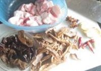 笋干烧肉的做法 步骤1