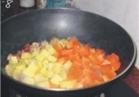 咖喱土豆鸡的做法 步骤8