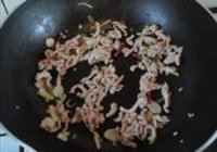 韭菜苔炒肉丝的做法 步骤5