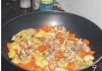 咖喱土豆鸡的做法 步骤9