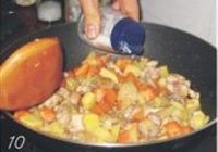 咖喱土豆鸡的做法 步骤10