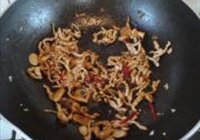 韭菜苔炒肉丝的做法 步骤6