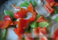 莴笋红椒山药炒肉的做法 步骤10