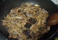 笋干烧肉的做法 步骤13