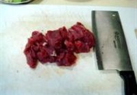 炸烹玫瑰袍子肉的做法 步骤3
