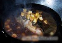 红烧鱼头炖豆腐的做法 步骤9