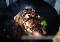 红烧鱼头炖豆腐的做法 步骤7