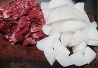 牛肉炖萝卜的做法 步骤2