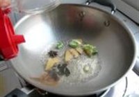 清炖辫子鱼的做法 步骤7