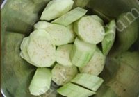 东北炸茄盒的做法 步骤2